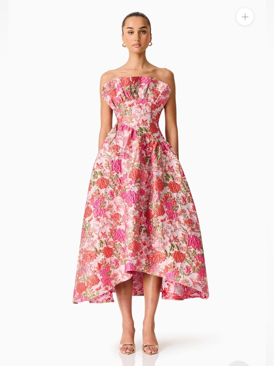 Elliatt Dresses & Skirts - Elliatt Strapless Pink Floral Hi-Low Gown